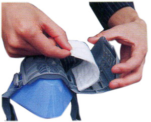 �������